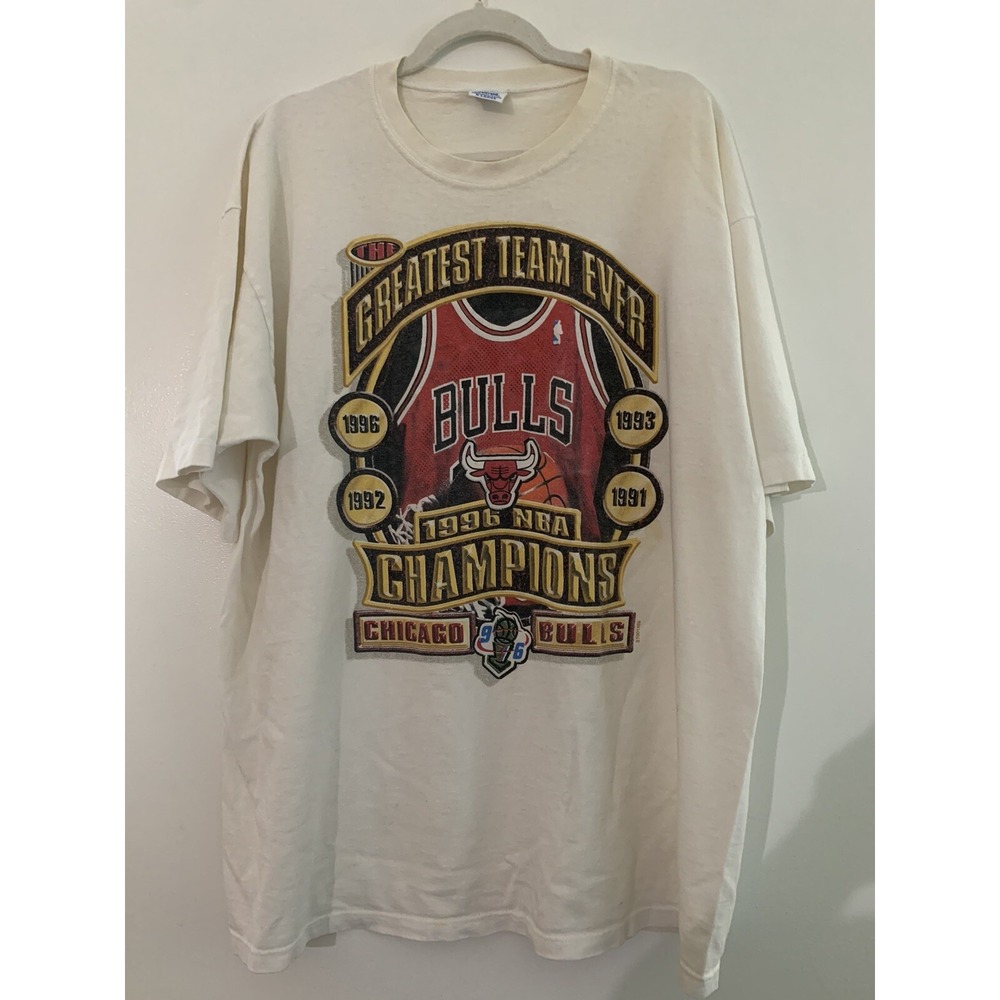 Vintage 90s Starter Chicago Bulls 1996 NBA Champ Greatest Team Ever T-Shirt XL